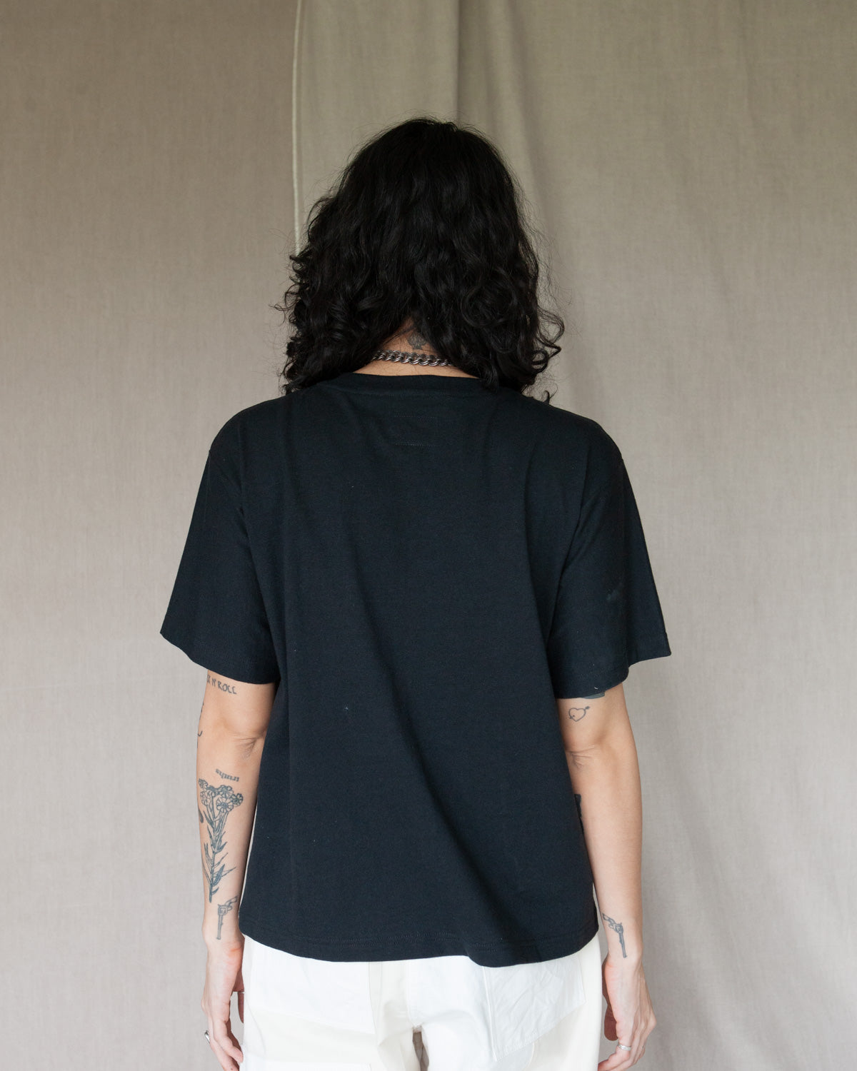 W'MENSWEAR BOWL TEE - BLACK
