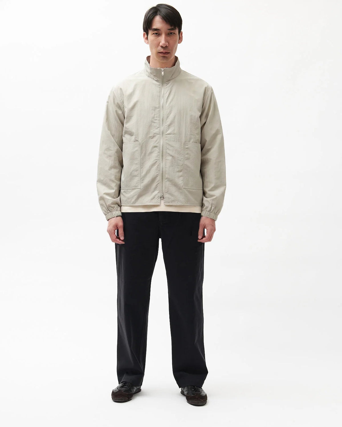 WORKS AND DAYS - NYLON TRAINING ZIP JACKET - LIGHT KHAKI