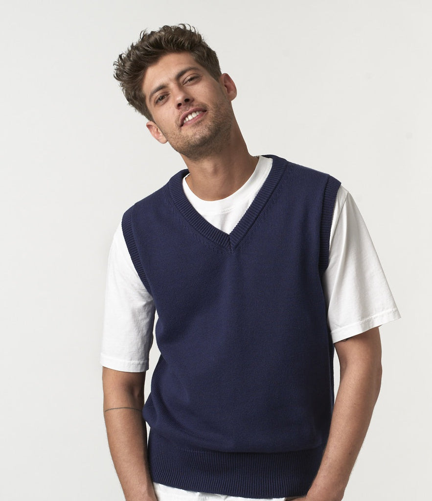 MERZ B. SCHWANEN CASHMERE BLEND VEST - DEEP BLUE