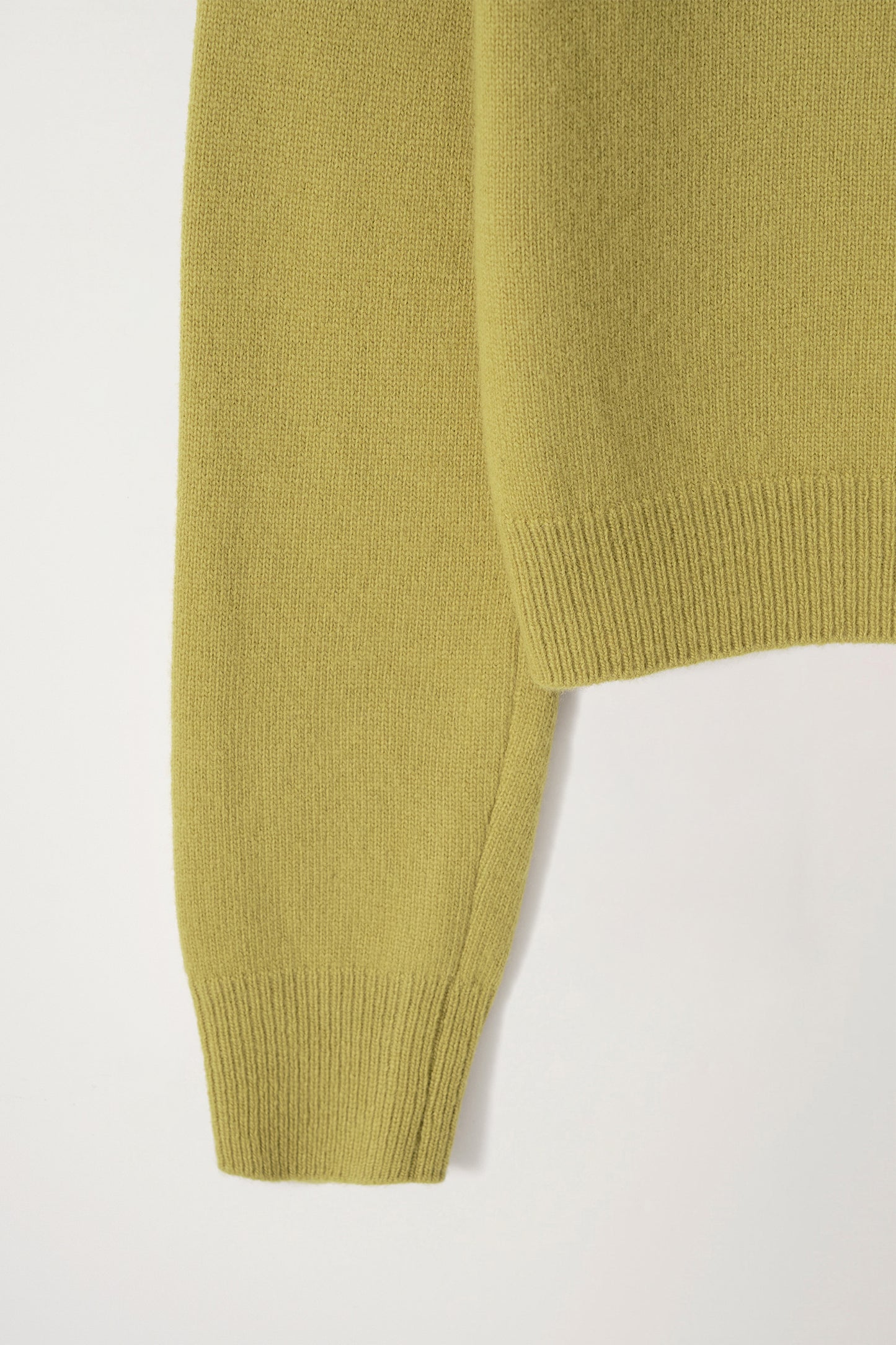 NOTHING WRITTEN DIENE ROUND CARDIGAN - OLIVE
