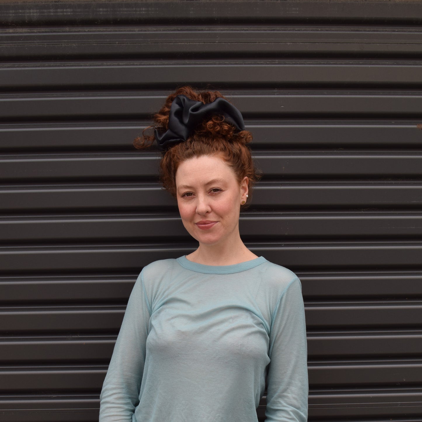 A BRONZE AGE - ORGANZA SCRUNCHIE - BLACK