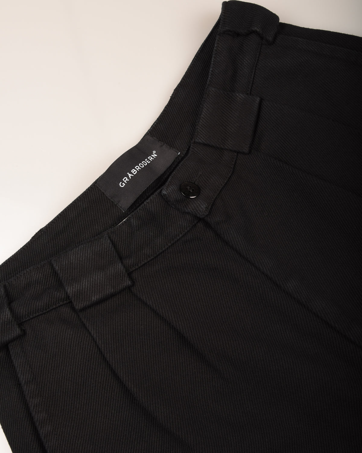 GRÅBRODERN EKE CHINO - BLACK TWILL