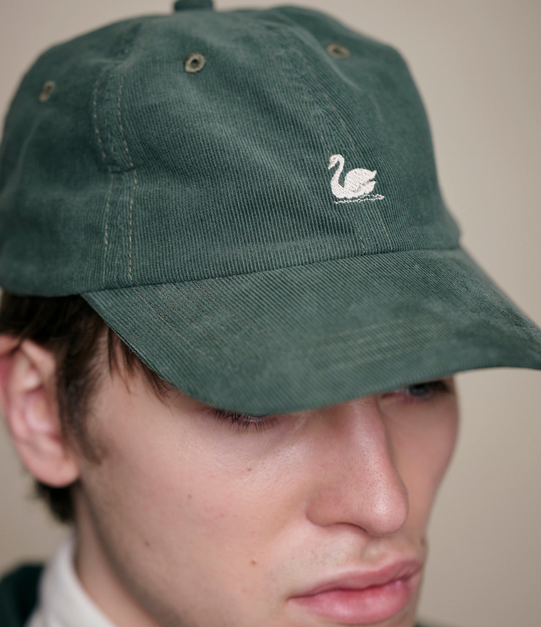 MERZ B. SCHWANEN CORDUROY SWAN LOGO CAP - FOREST