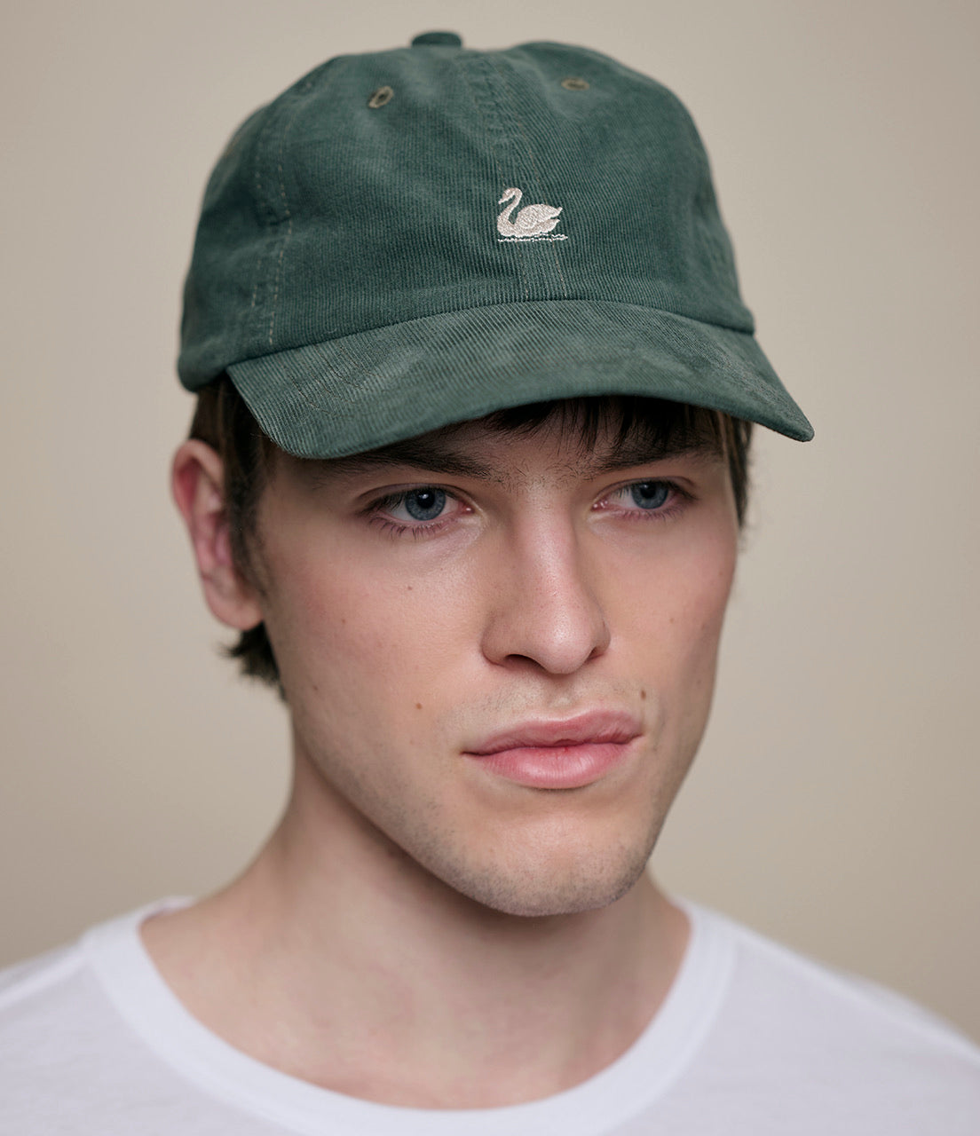 MERZ B. SCHWANEN CORDUROY SWAN LOGO CAP - FOREST