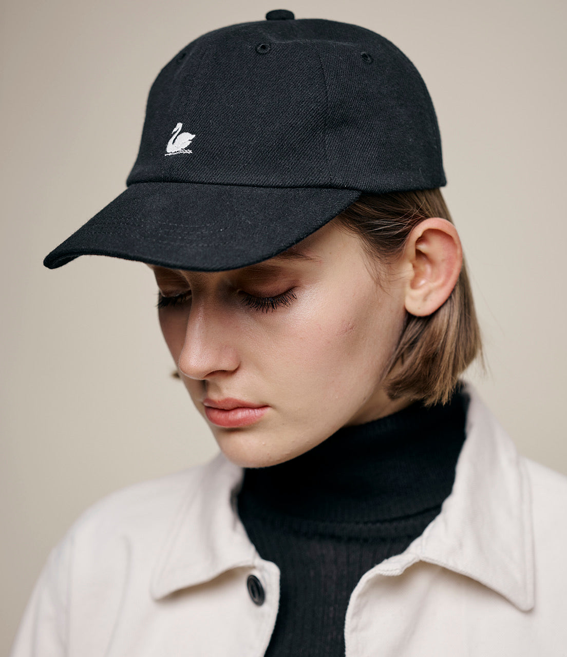 MERZ B. SCHWANEN SWAN LOGO CAP - DEEP BLACK