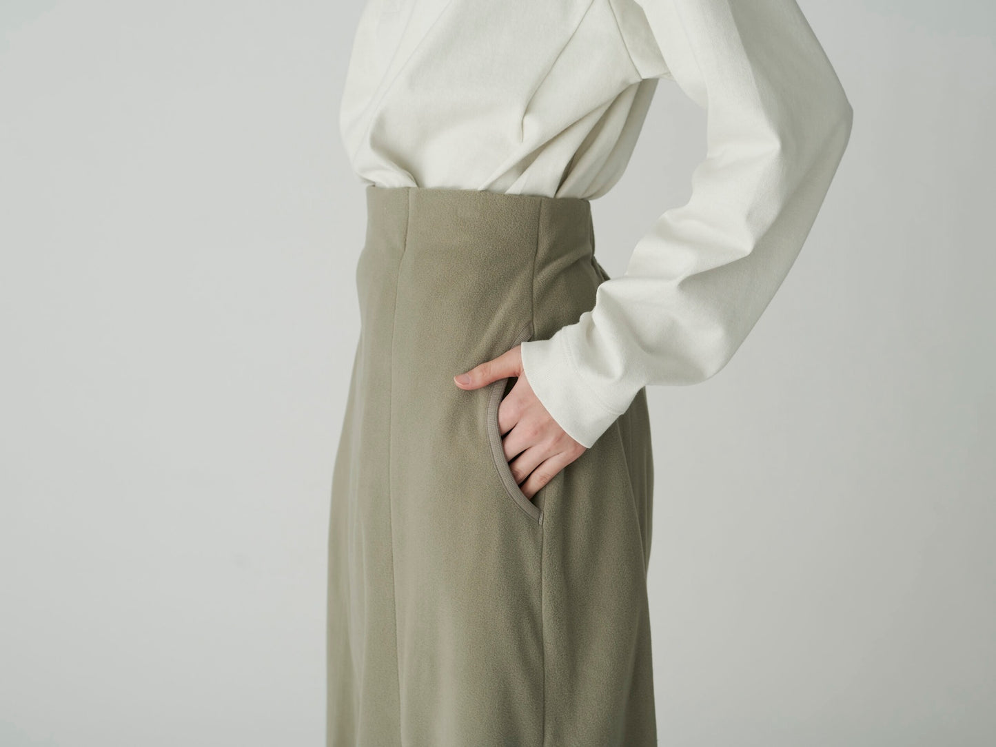 SNOW PEAK MICRO FLEECE SKIRT - GREY