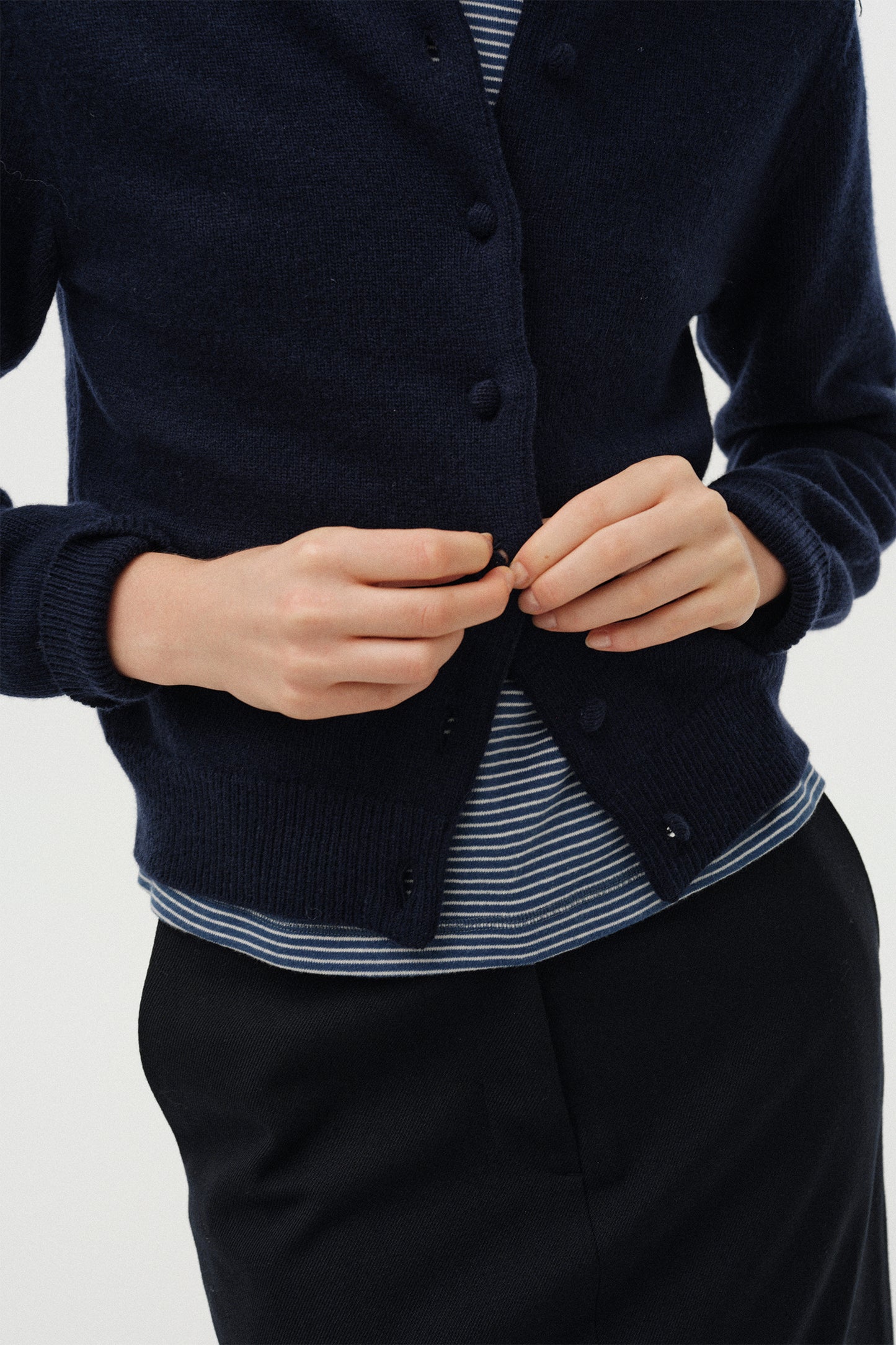 NOTHING WRITTEN DIENE ROUND CARDIGAN - DARK NAVY