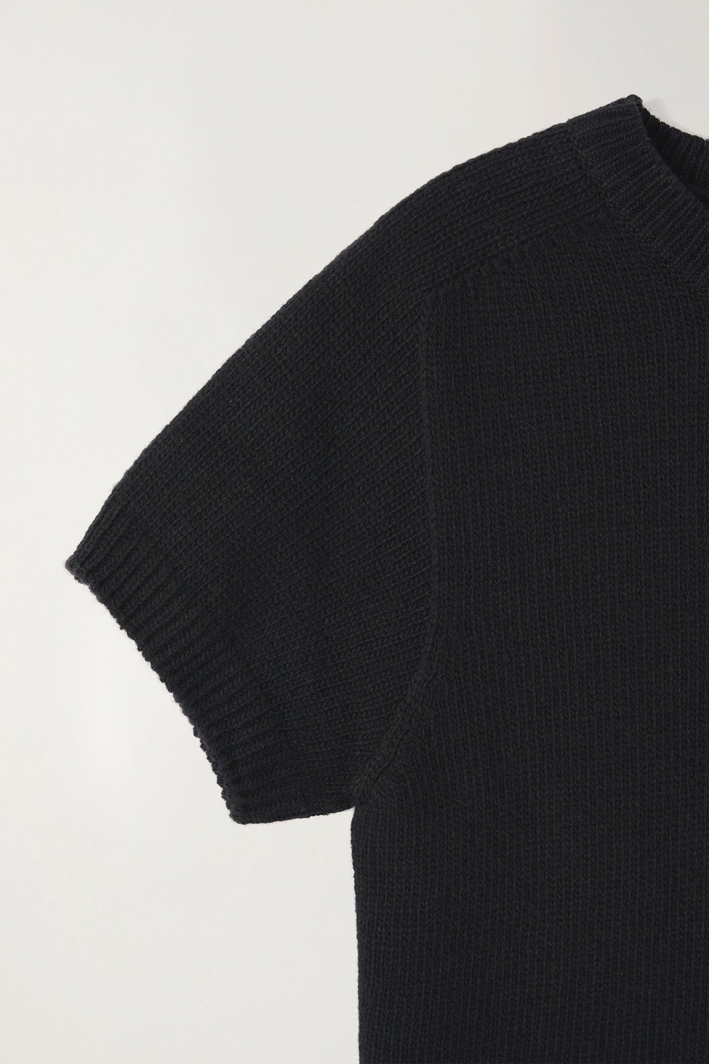 NOTHING WRITTEN PUNO SHORT SLEEVE KNIT - BLACK