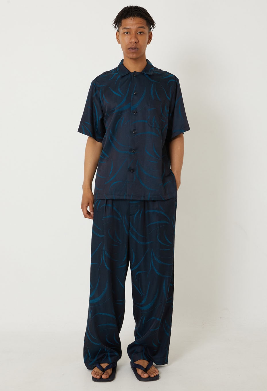 BLUE BLUE JAPAN MEBUKI SATIN OPEN COLLAR SS SHIRT - DARK NAVY