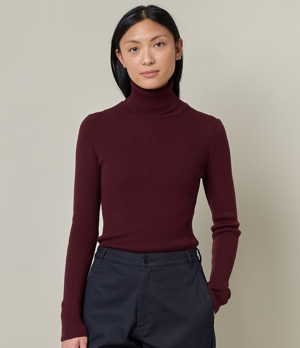 MERZ B. SCHWANEN WOMEN'S MERINO TURTLENECK PULLOVER - PLUM