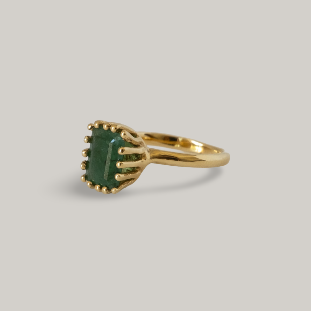 MEREWIF RAMONA GOLD RING - RAW EMERALD