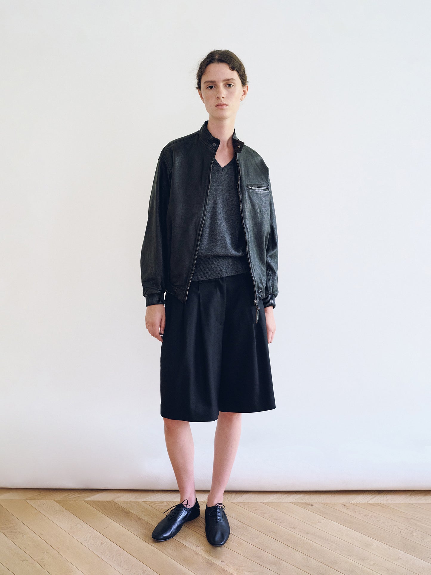 NOTHING WRITTEN SERENE TAILORED SHORTS - BLACK
