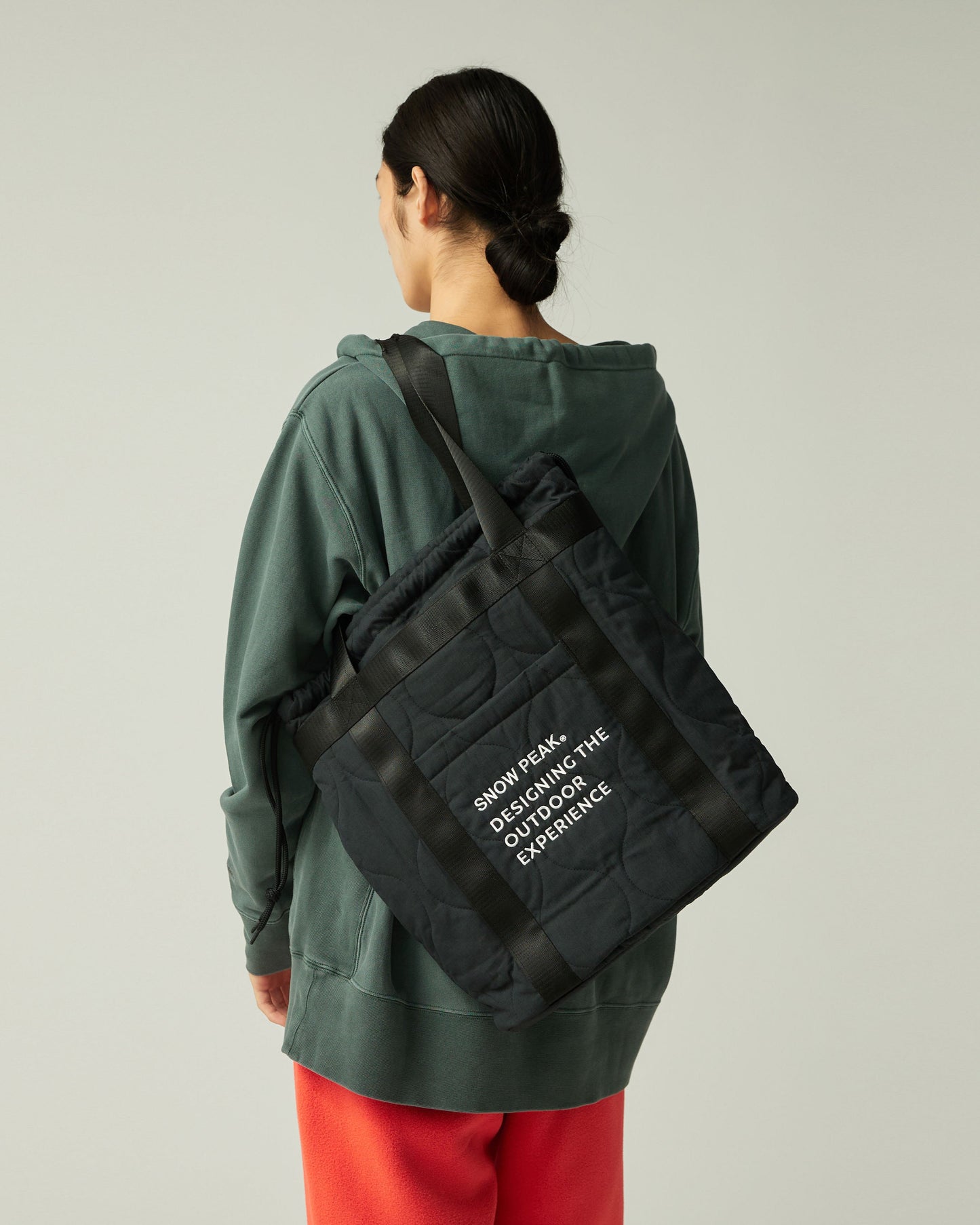 SNOW PEAK QUILTED RIPSTOP TOTE - BLACK