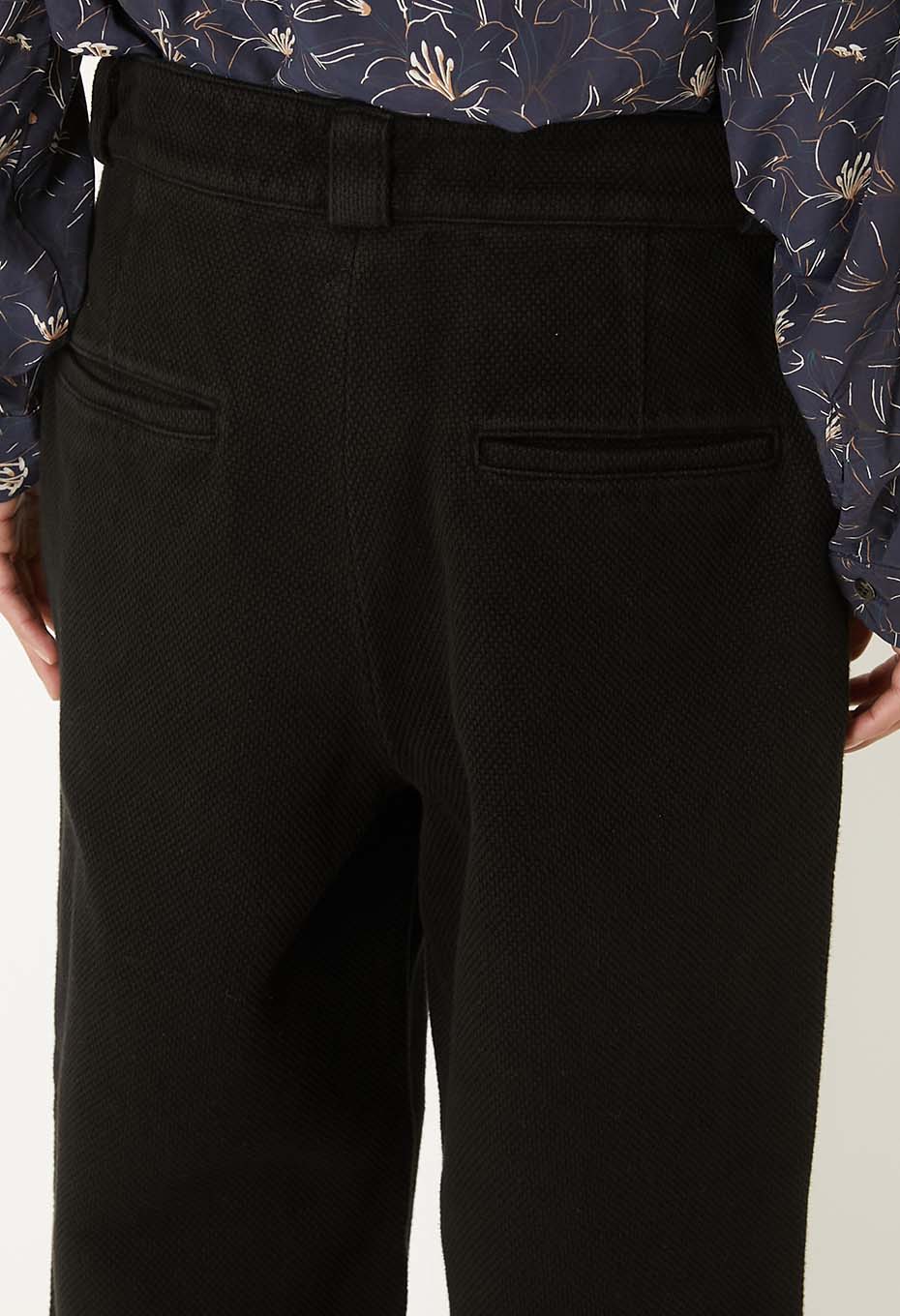 BLUE BLUE JAPAN DARK BLACK DOUBLECLOTH SASHIKO TUCKED WIDE PANTS - BLACK