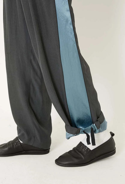 BLUE BLUE JAPAN PIGMENT DYED SATIN SIDE LINED PANTS - BLACK