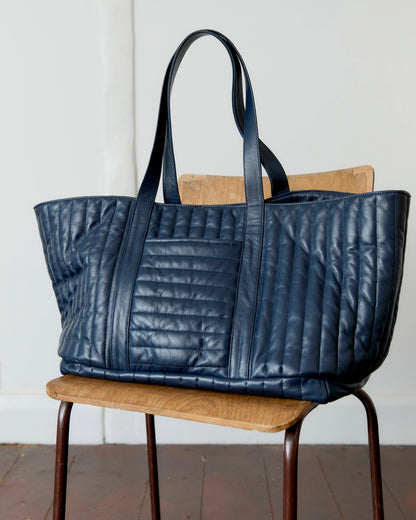 CAWLEY QUILTED NAPPA LARGE TOTE BAG W/ COIN PURSE - NAVY