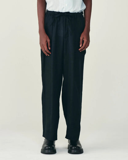 MARKAWARE DOUBLE PLEATED EASY TROUSERS - BLACK