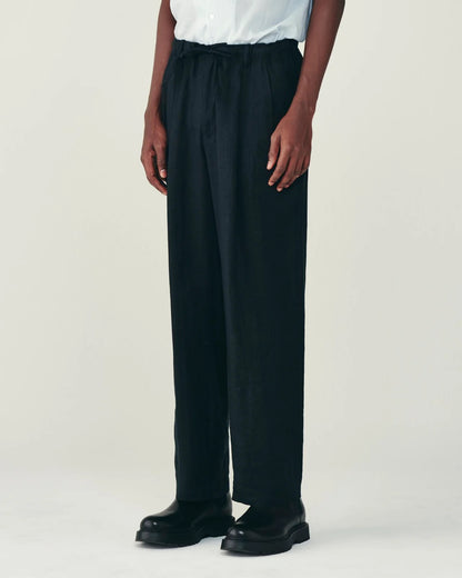 MARKAWARE DOUBLE PLEATED EASY TROUSERS - BLACK