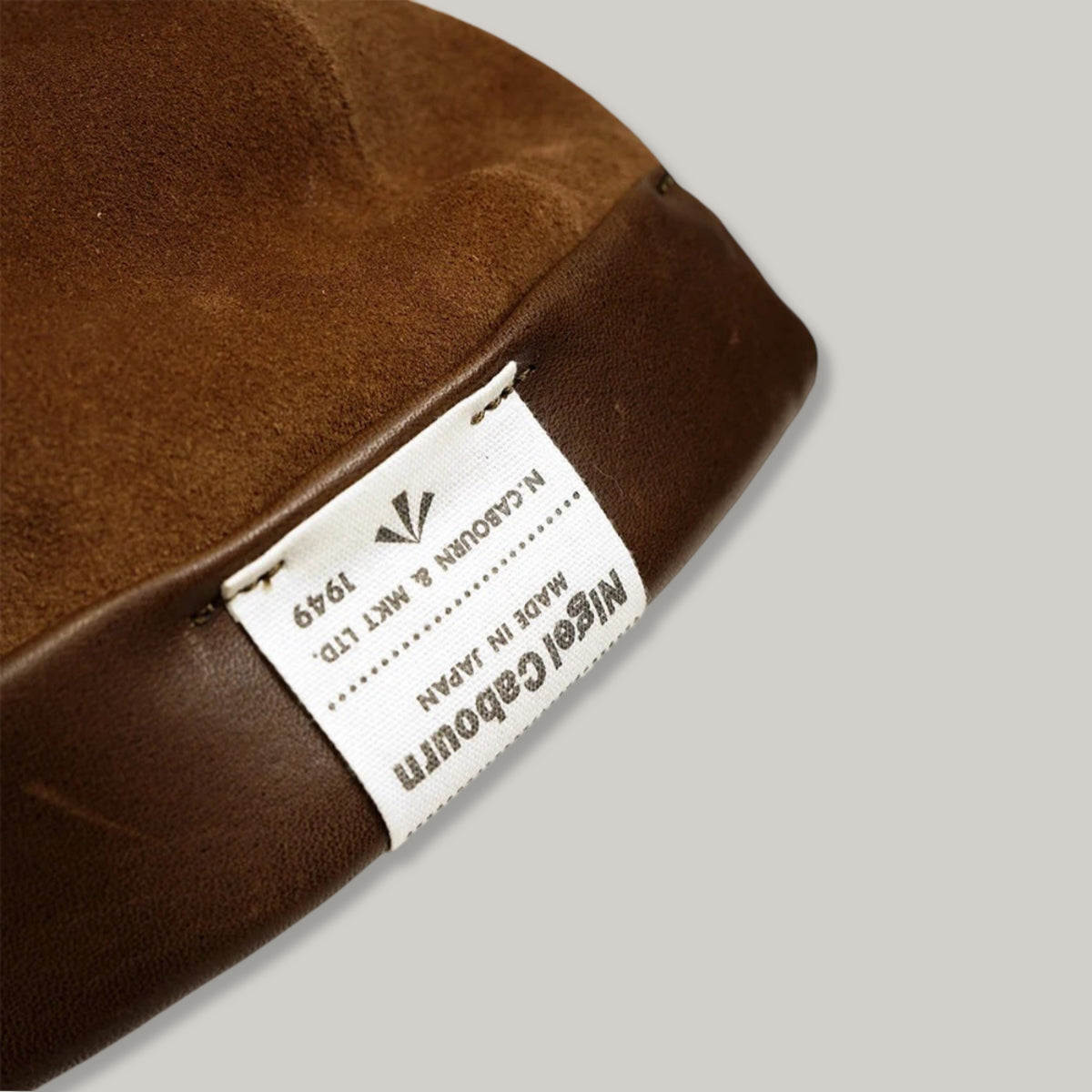 NIGEL CABOURN MAINLINE ROLL CAP SUEDE - BROWN