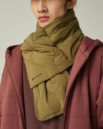 SNOW PEAK SEAMLESS QUILTED DOWN STOLE - OLIVE