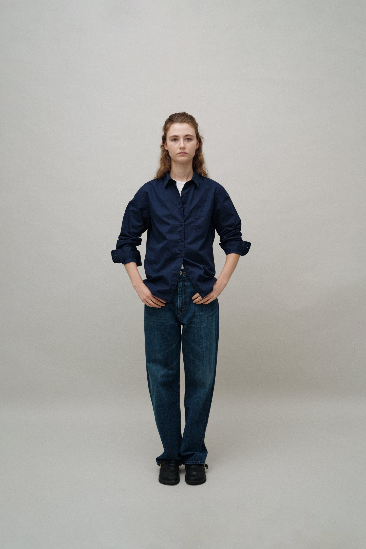 NOTHING WRITTEN CLASSIC STANDARD COTTON SHIRT - ROYAL NAVY