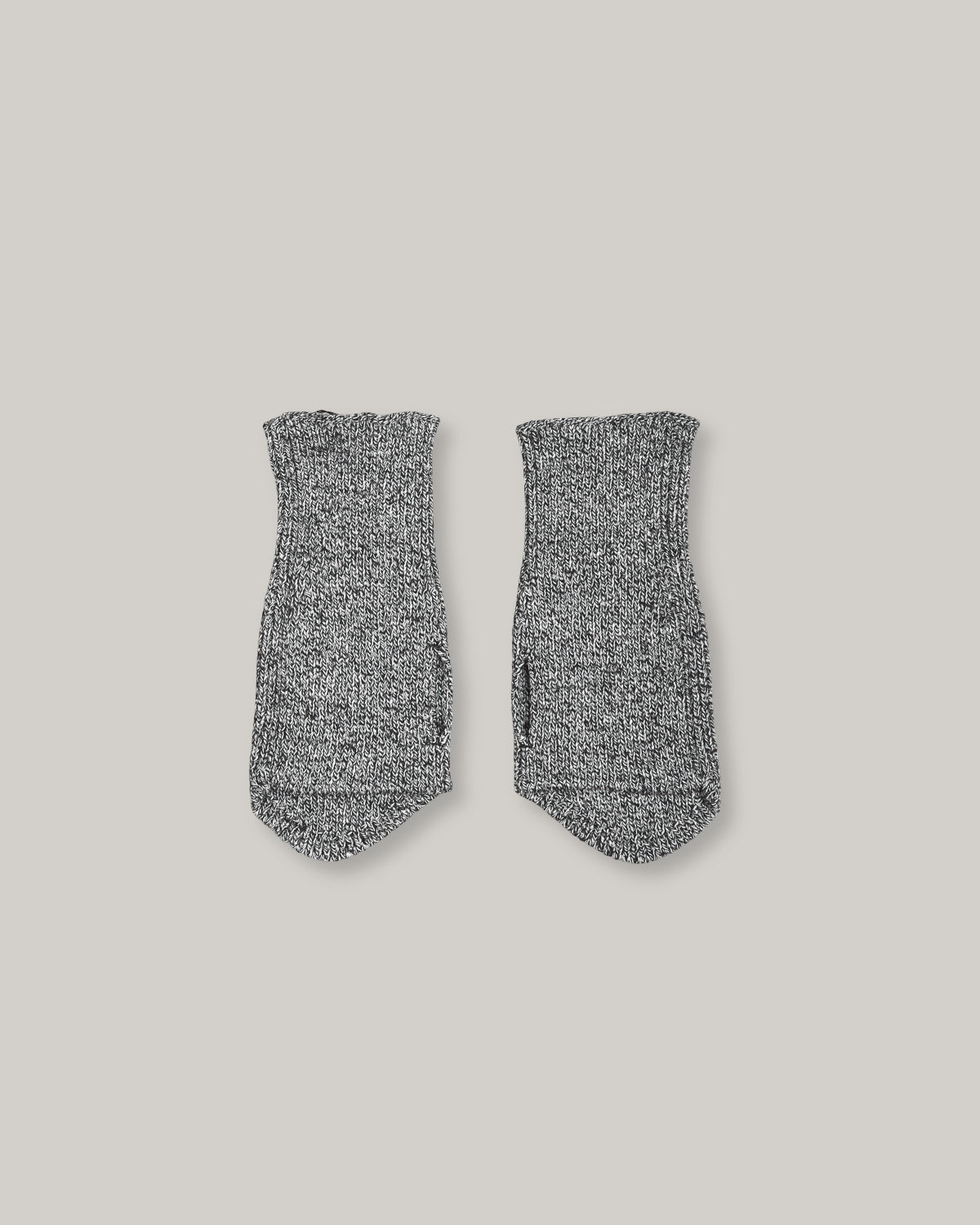 BATONER SOLID WOOL HAND WARMER - IVORY x BLACK