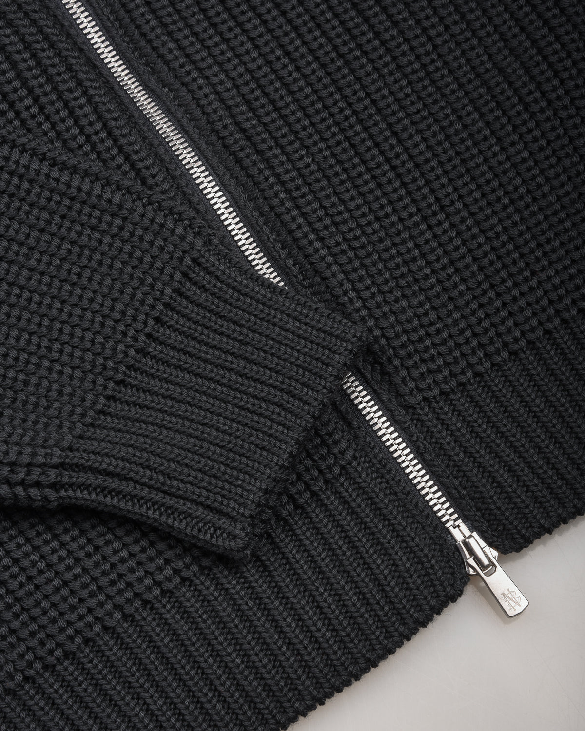 BATONER WOOL SIGNATURE DRIVERS KNIT - CHARCOAL BLUE