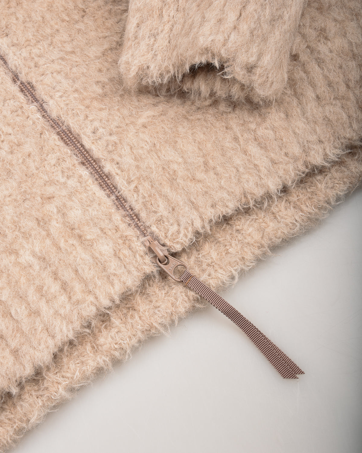 BATONER SHETLAND BOA ZIP UP BLOUSON - BEIGE