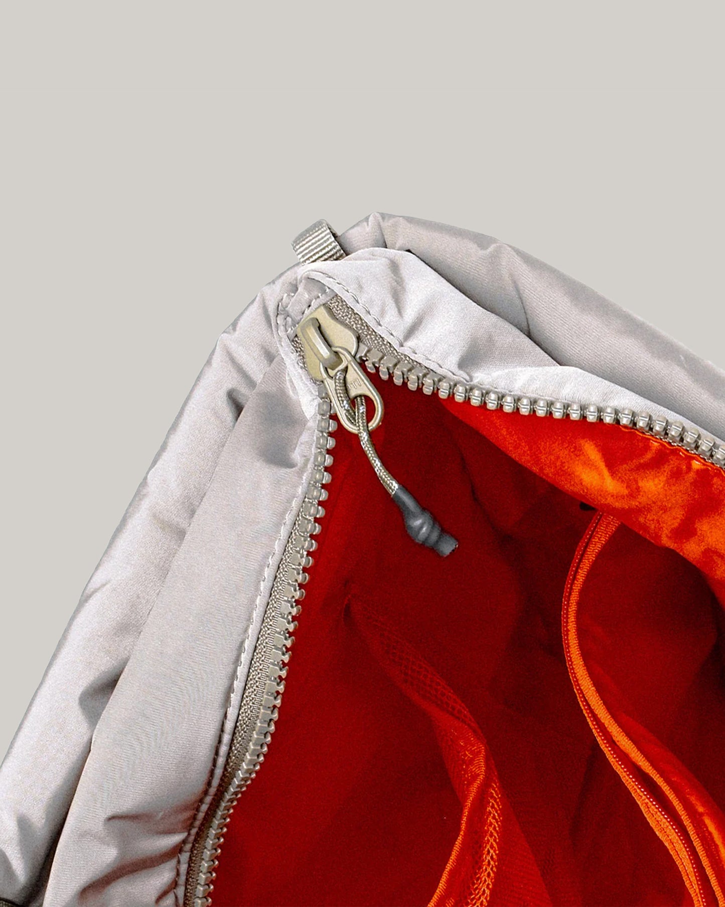 TOPOLOGIE CLOUD TOTE MOSS TECH SATEEN