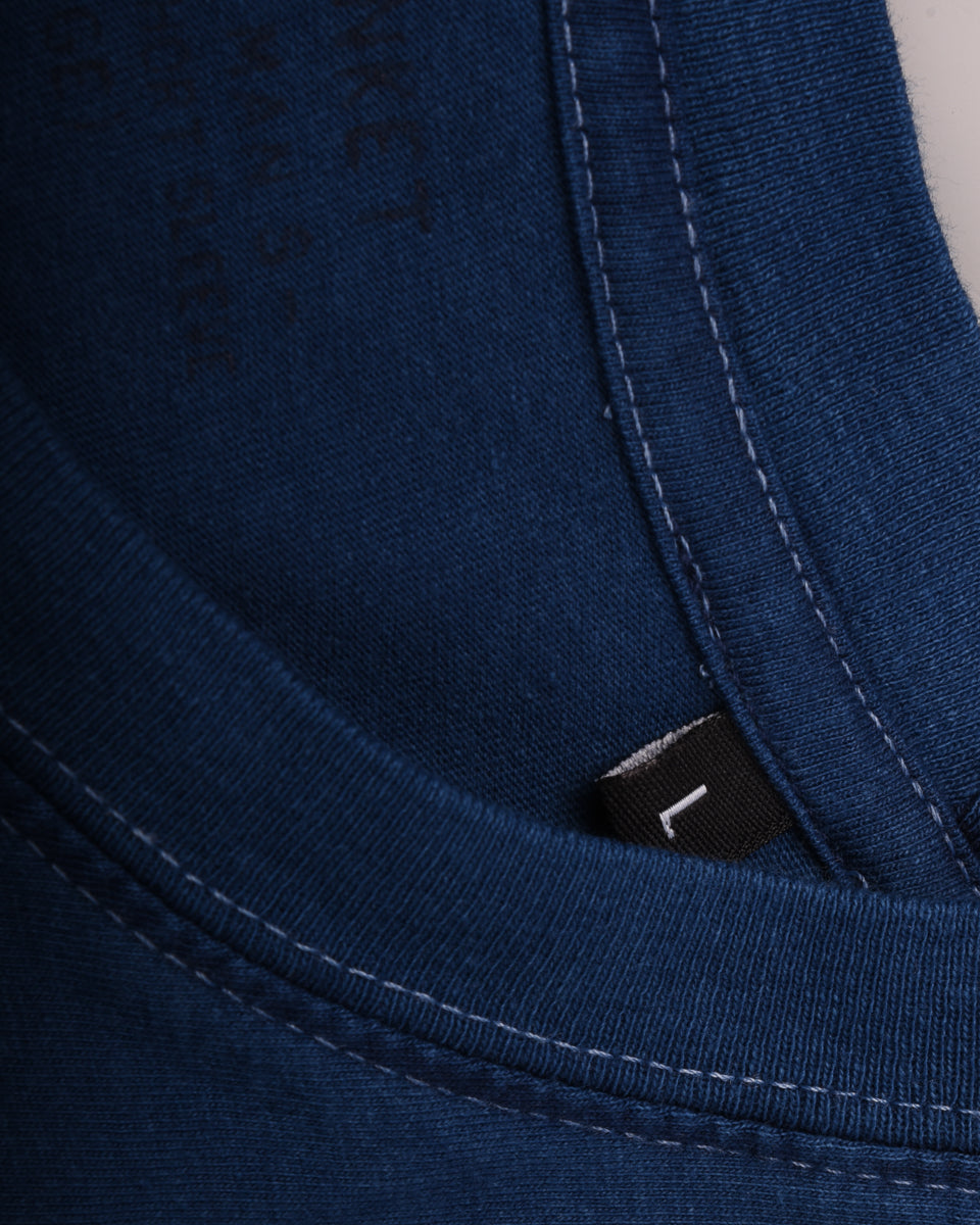 BLUE BLANKET JEANS TUBULAR LOGO T-SHIRT - INDIGO