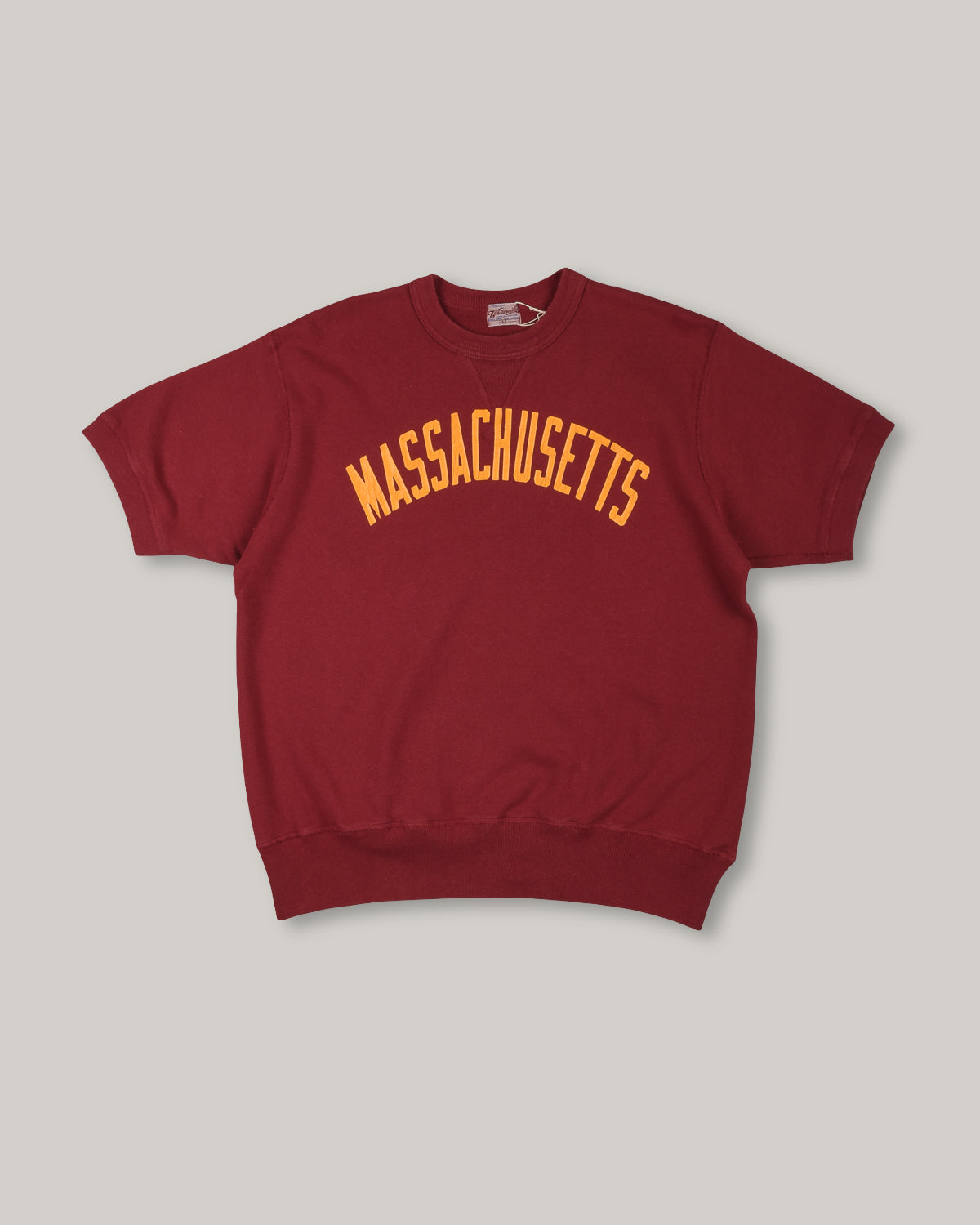 WHITESVILLE MASSACHUSETTS S/S SWEAT W/ PRINT - WINE