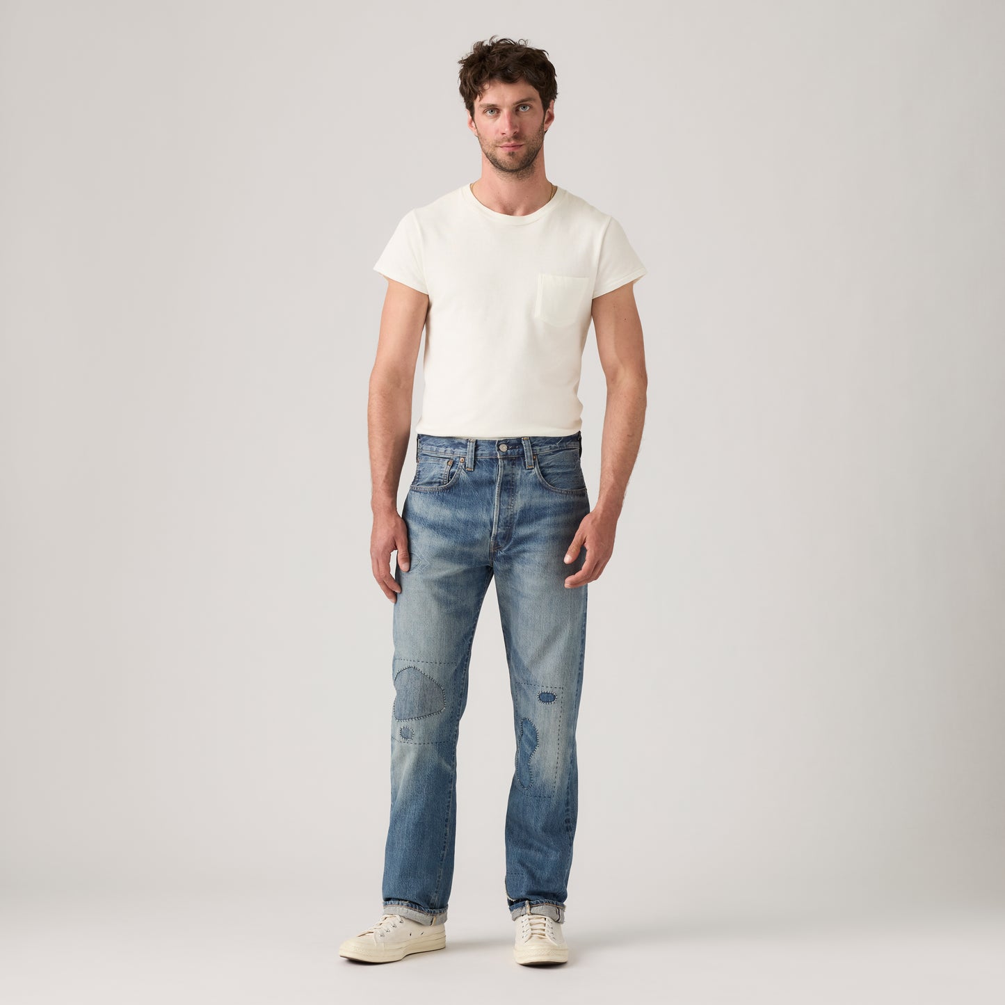 LEVI'S VINTAGE CLOTHING 1947 501 JEANS - HOLCOMB