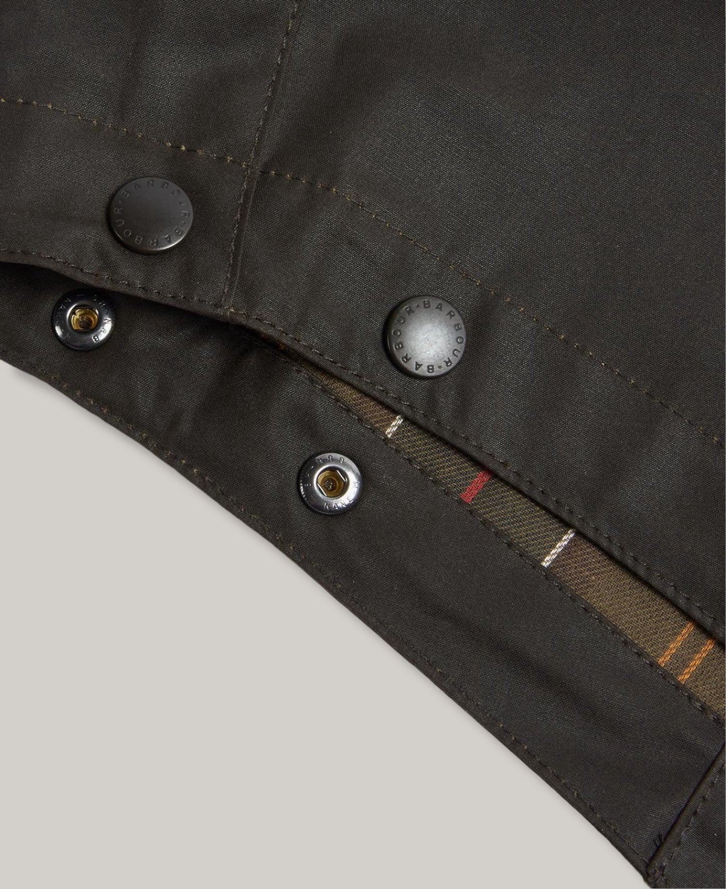 BARBOUR CLASSIC SYLKOIL HOOD - OLIVE