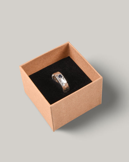 THE OUZE BLUE SAPPHIRE UNA BAND - STERLING SILVER