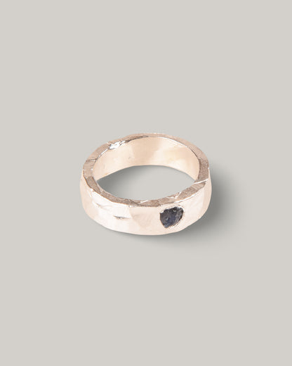 THE OUZE BLUE SAPPHIRE UNA BAND - STERLING SILVER