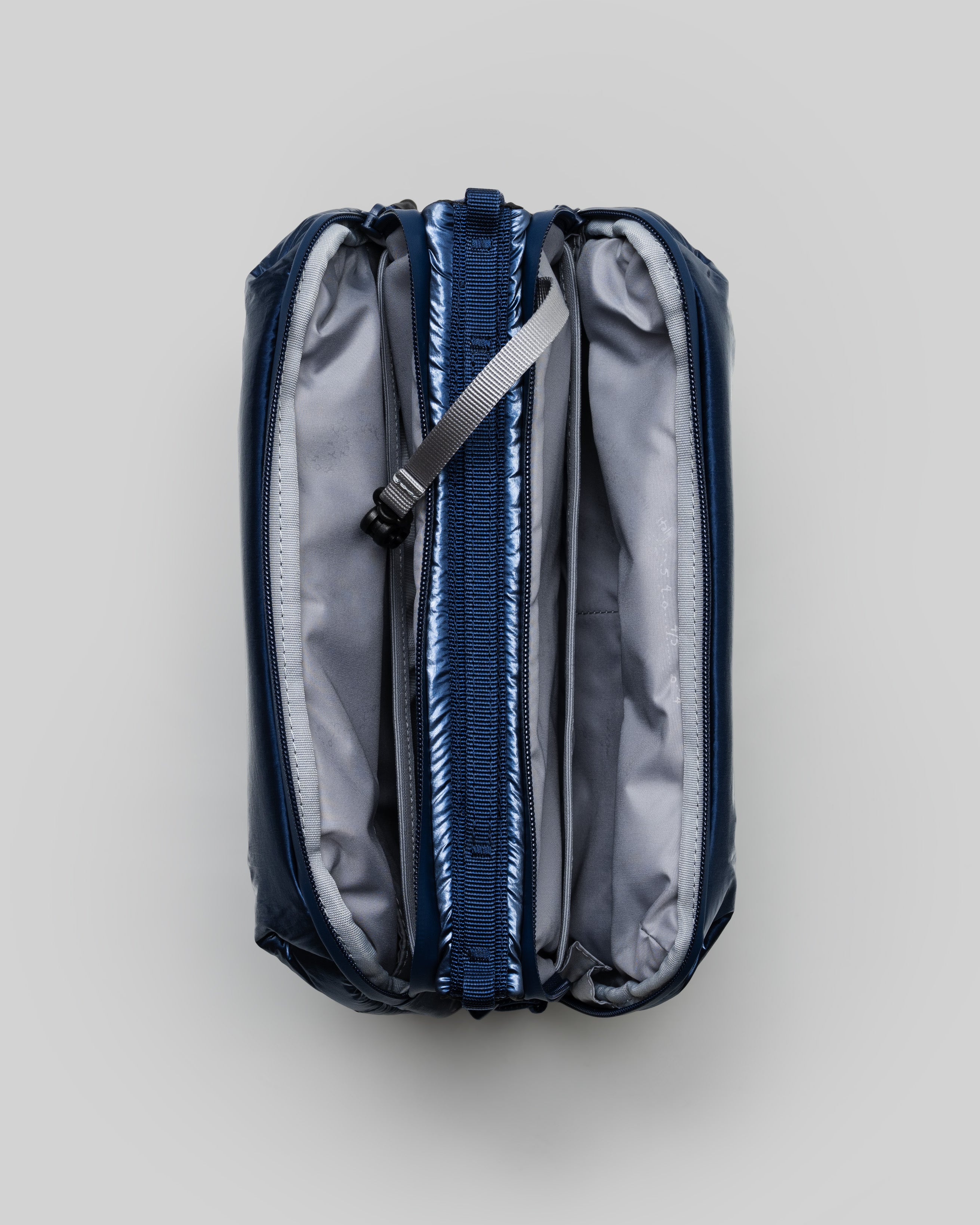 バッグ TOPOLOGIE BOTTLE SACOCHE LARGE A-BLUE Topologie Bottle Sacoche Large in Atomic Blue Topologie