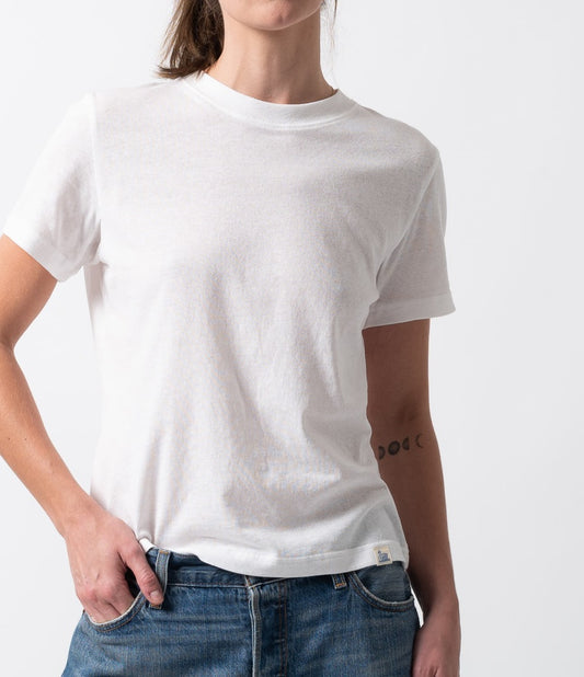 The 16 Best Plain T-Shirts, According to Our Editors (2022)