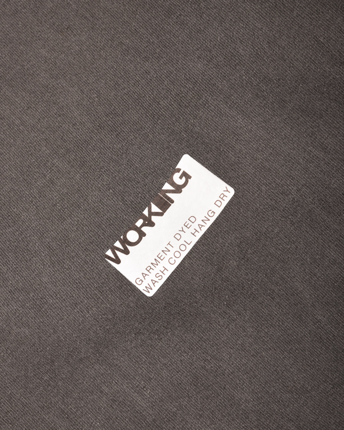 WORKING SHORT SLEEVE STICKER T - SHALE