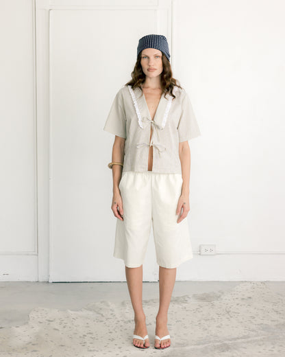 A BRONZE AGE BLOSSOM SHORT - BONE TWILL