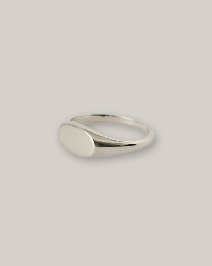 MEREWIF WYATT SIGNET - STERLING SILVER