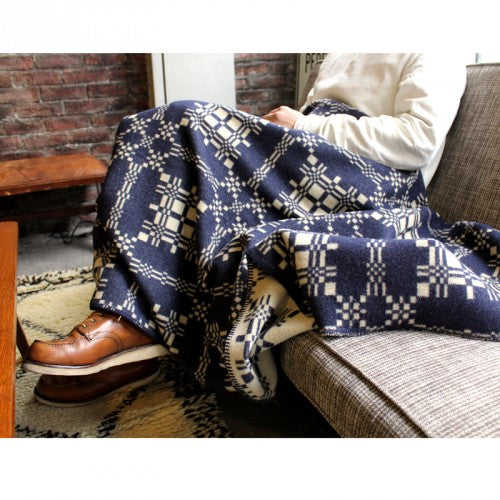 BASSHU WOOL BLANKET - JACQUARD NAVY – Pickings and Parry